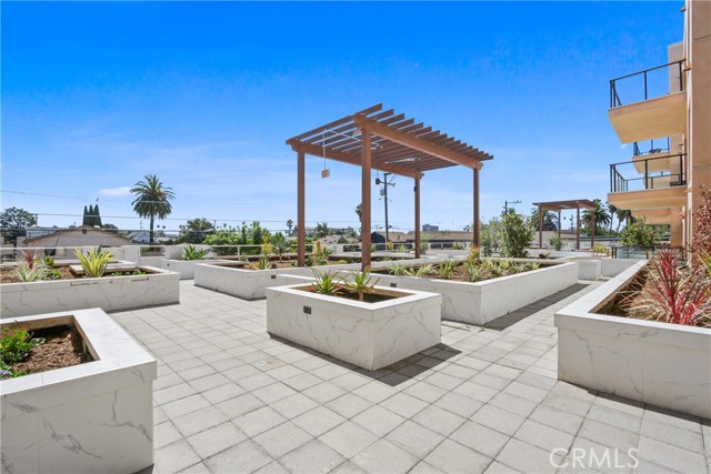 1598 Long Beach Boulevard, Long Beach CA: https://media.crmls.org/medias/0de1f21e-dd4d-4b13-a858-e49f169a47fa.jpg