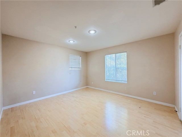 Detail Gallery Image 22 of 36 For 5793 Oakdale Ln, Fontana,  CA 92336 - 5 Beds | 3 Baths