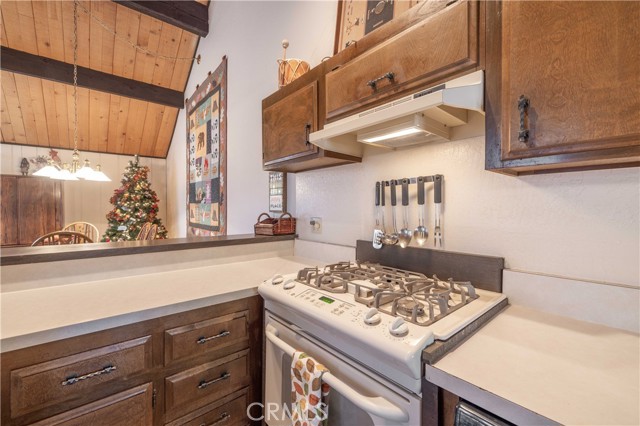 Detail Gallery Image 14 of 44 For 41935 Switzerland Dr #110,  Big Bear Lake,  CA 92315 - 3 Beds | 2/1 Baths