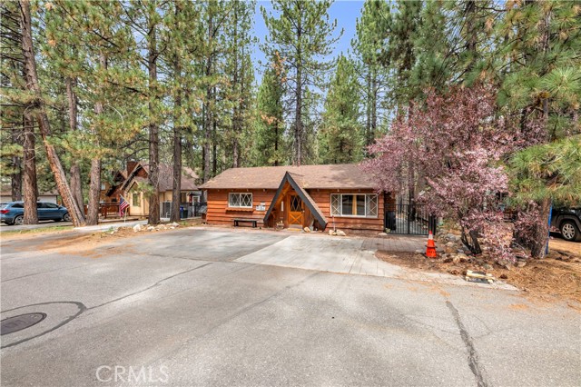 42660 La Placida, Big Bear Lake CA: https://media.crmls.org/medias/0de3f11d-9e9b-469f-bc16-aa6c85a59a84.jpg