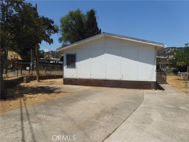 Detail Gallery Image 20 of 27 For 12980 Island Dr, Clearlake Oaks,  CA 95423 - 2 Beds | 2 Baths