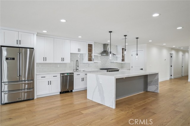 Detail Gallery Image 3 of 40 For 21922 Erie Ln, Lake Forest,  CA 92630 - 4 Beds | 3 Baths