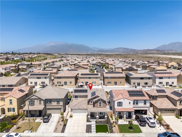 Detail Gallery Image 14 of 36 For 554 Cumberland Rd, Rialto,  CA 92377 - 4 Beds | 3 Baths