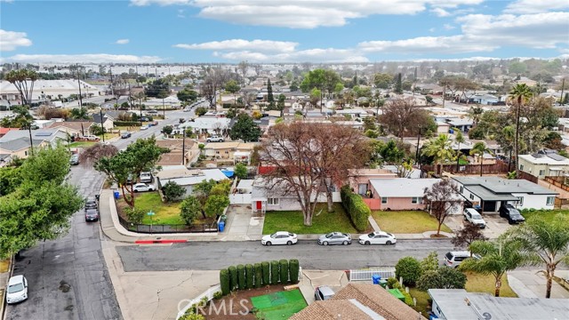 9127 Bluford Avenue, Whittier, California 90602, 2 Bedrooms Bedrooms, ,2 BathroomsBathrooms,Single Family Residence,For Sale,Bluford,DW25033493