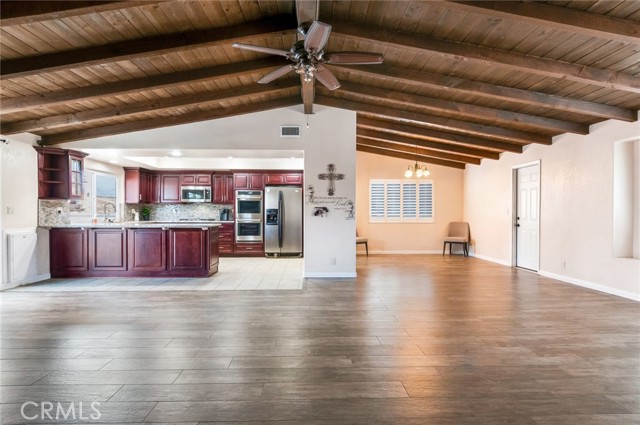 3202 Half Circle Road, Norco CA: https://media.crmls.org/medias/0de578ca-e5ba-4154-ac70-3bd64cc99c98.jpg
