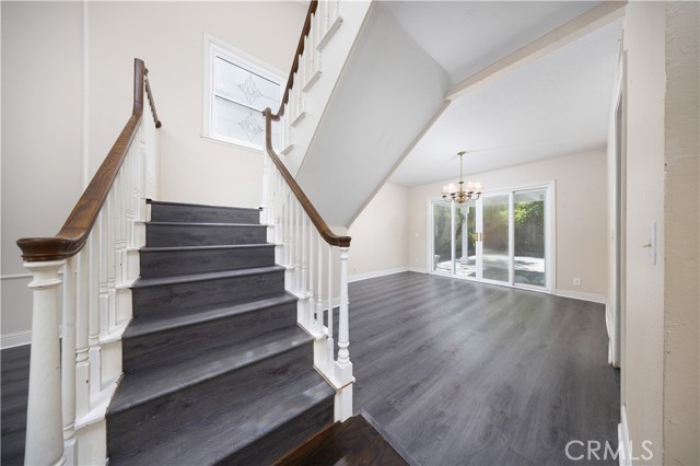 29 Farragut, Irvine CA: https://media.crmls.org/medias/0de59c13-0530-4b0d-9694-50bd6148a0ff.jpg