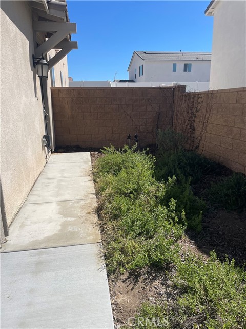 Detail Gallery Image 5 of 41 For 25794 Drum Himm, Homeland,  CA 92548 - 6 Beds | 4/1 Baths