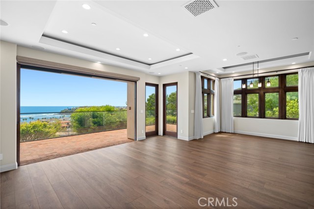 Front Image Thumbnail for CRLG26154551