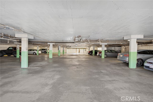 Detail Gallery Image 32 of 36 For 4441 Woodman Ave #304,  Sherman Oaks,  CA 91423 - 1 Beds | 1 Baths