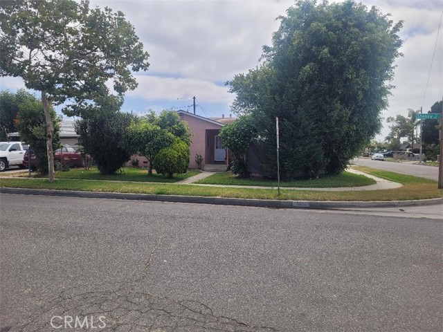 625 Shelley Street, Santa Ana CA: https://media.crmls.org/medias/0de738be-8b74-4680-92ab-5407f8304eda.jpg
