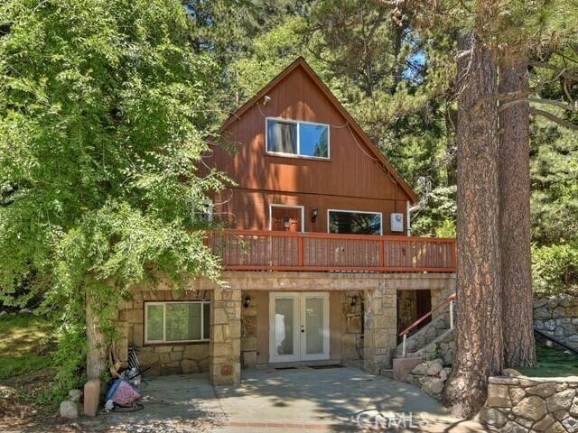 Detail Gallery Image 1 of 1 For 1255 Bear Springs Rd, Rimforest,  CA 92378 - 3 Beds | 2 Baths
