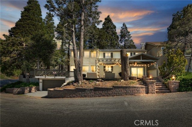Detail Gallery Image 1 of 48 For 22962 Valley View Dr, Crestline,  CA 92325 - 3 Beds | 2 Baths