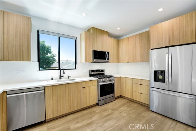 4036 Rosemont Avenue, Montrose CA: https://media.crmls.org/medias/0de8e570-a7d2-48aa-92a6-9a270a674123.jpg