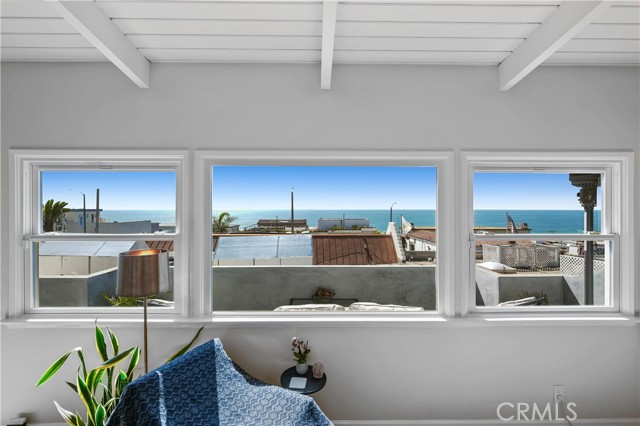 3605 Crest Drive, Manhattan Beach, California 90266, 2 Bedrooms Bedrooms, ,1 BathroomBathrooms,Residential,Sold,Crest,SB21199066