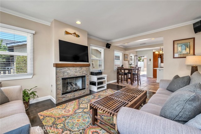 2922 Perkins Lane, Redondo Beach, California 90278, 3 Bedrooms Bedrooms, ,1 BathroomBathrooms,Residential,Sold,Perkins,SB22186949