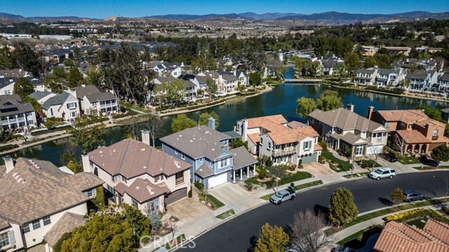 Detail Gallery Image 41 of 49 For 27050 Island Rd, Valencia,  CA 91355 - 5 Beds | 3 Baths