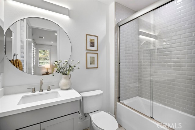 Detail Gallery Image 40 of 49 For 51 Fenway, Irvine,  CA 92620 - 4 Beds | 4/1 Baths