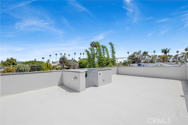 648 Crestmoore Place, Venice, California 90291, 3 Bedrooms Bedrooms, ,2 BathroomsBathrooms,Single Family Residence,For Sale,Crestmoore,OC24131328