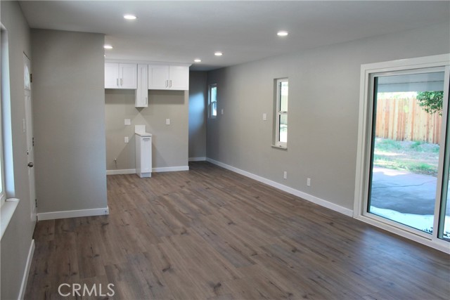 Detail Gallery Image 2 of 25 For 1420 W 30th St, San Bernardino,  CA 92405 - 3 Beds | 1/1 Baths