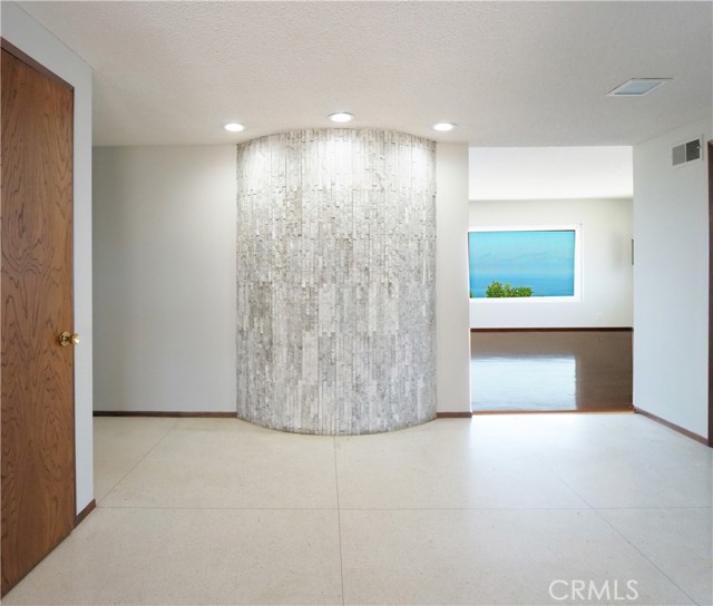 31423 Marne Drive, Rancho Palos Verdes CA: https://media.crmls.org/medias/0dede2f3-9770-4625-812c-4292a8e4cd94.jpg