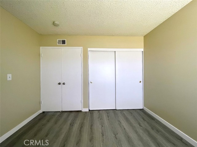 Detail Gallery Image 14 of 17 For 17182 Berlin Lane, Huntington Beach,  CA 92649 - 4 Beds | 2 Baths