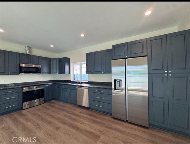 Detail Gallery Image 14 of 17 For 1319 Amapola Ave, Torrance,  CA 90501 - 2 Beds | 2 Baths