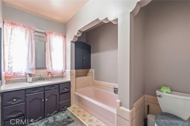 Detail Gallery Image 28 of 39 For 1168 N G, San Bernardino,  CA 92410 - 2 Beds | 2 Baths