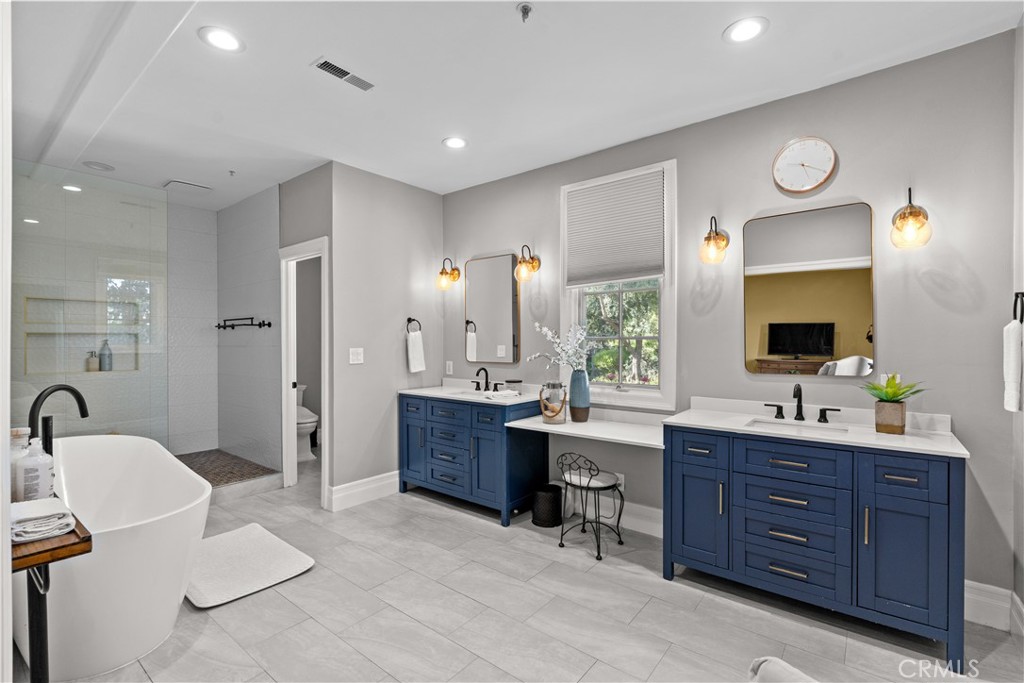MLS #OC26149473 image #19