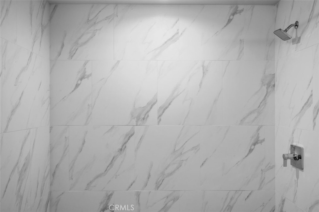https://media.crmls.org/medias/0df0c8e9-cf0a-426b-82f6-c600293e0203.jpg?preset=X-Large