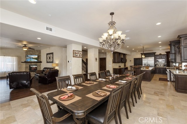 Detail Gallery Image 9 of 21 For 216 Alp Ct, Big Bear Lake,  CA 92315 - 5 Beds | 7 Baths