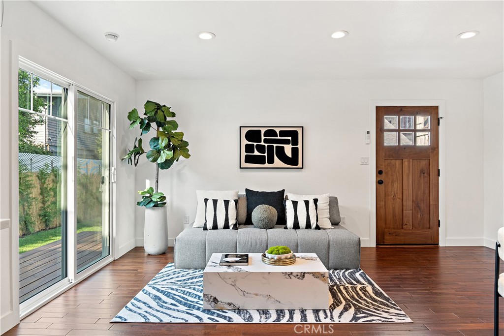 MLS #DW25181566 img 60