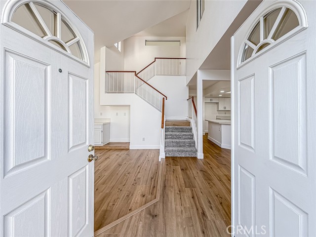 Detail Gallery Image 4 of 36 For 206 Camino Cortina, Camarillo,  CA 93010 - 3 Beds | 3 Baths