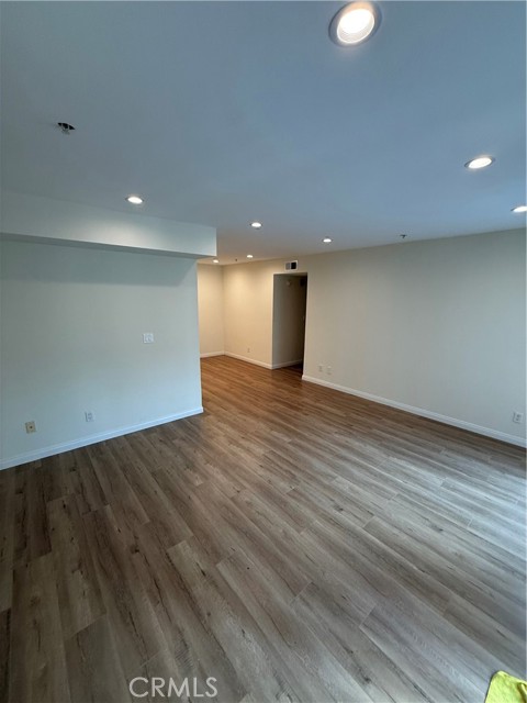 Detail Gallery Image 6 of 14 For 116 W Maple St #6,  Glendale,  CA 91204 - 3 Beds | 2 Baths