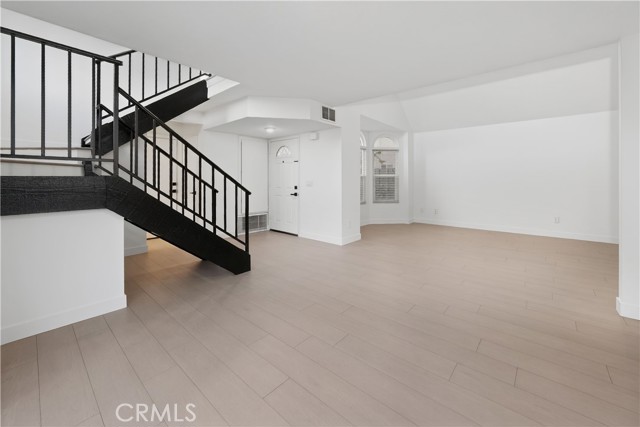 Detail Gallery Image 7 of 42 For 26921 Terri Dr, Canyon Country,  CA 91351 - 3 Beds | 2/1 Baths