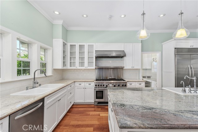 Detail Gallery Image 13 of 53 For 36475 Avenida La Cresta, Murrieta,  CA 92562 - 9 Beds | 7/1 Baths