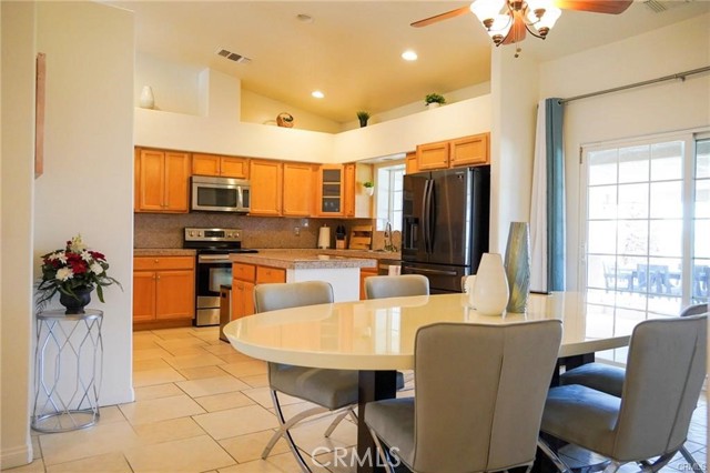 Detail Gallery Image 11 of 38 For 68165 Marion Way, Desert Hot Springs,  CA 92240 - 4 Beds | 2 Baths