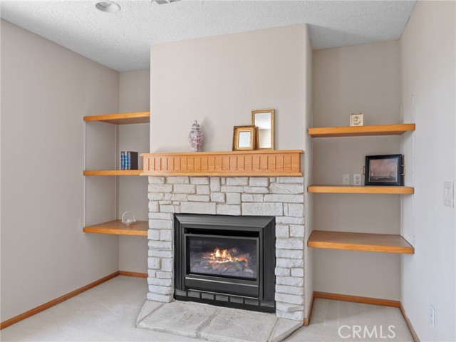 14526 Galleon Lane, Helendale CA: https://media.crmls.org/medias/0df44c9b-9e28-486f-a61e-217340266954.jpg