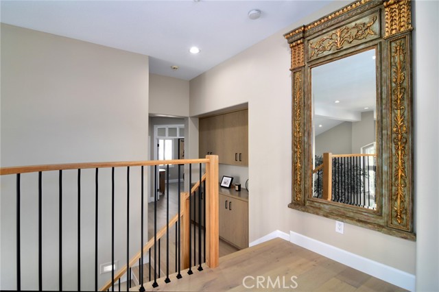 Detail Gallery Image 28 of 50 For 3941 Rock Hampton Dr, Tarzana,  CA 91356 - 5 Beds | 3 Baths