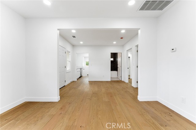 Detail Gallery Image 8 of 28 For 2560 Las Flores St, Alhambra,  CA 91803 - 2 Beds | 1 Baths