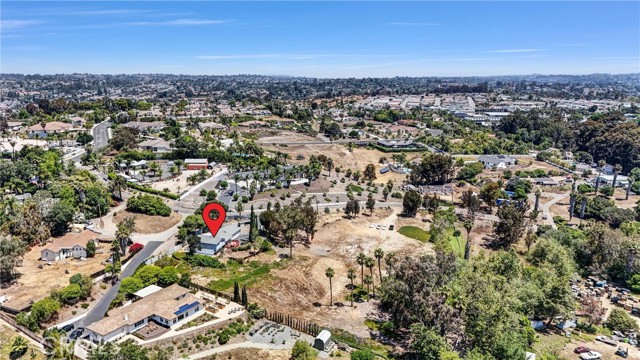 1800 Sunset Drive, Vista CA: https://media.crmls.org/medias/0df539f5-3e24-42f9-a362-65a3443ea760.jpg
