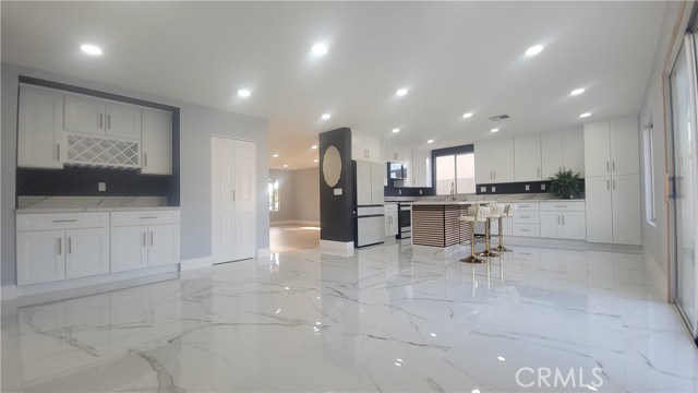 Detail Gallery Image 11 of 36 For 37624 Ribbon, Palmdale,  CA 93552 - 4 Beds | 2 Baths