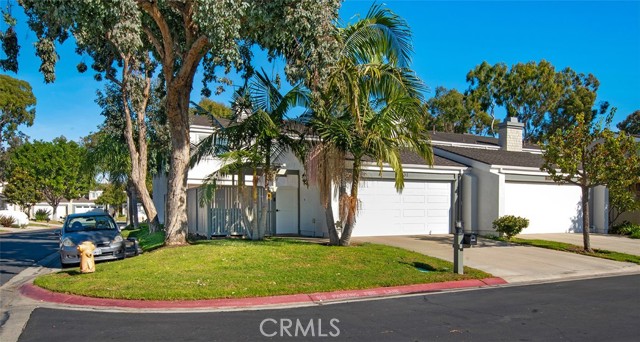 7231 Seashark Circle, Huntington Beach, CA 92648