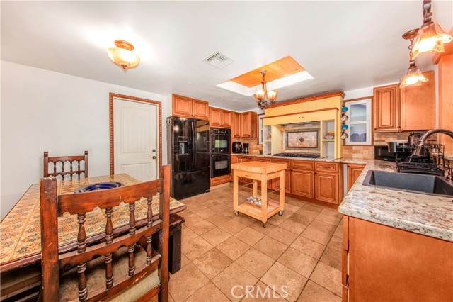 Detail Gallery Image 15 of 42 For 28943 Gifford Ave, Moreno Valley,  CA 92555 - 4 Beds | 2 Baths