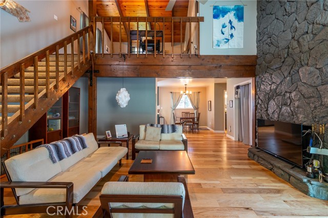 Detail Gallery Image 1 of 30 For 31045 Valley Oak Dr, Running Springs,  CA 92382 - 2 Beds | 2 Baths