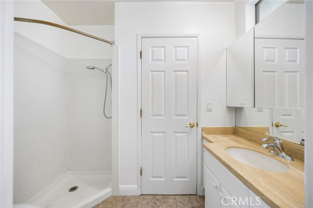 Detail Gallery Image 19 of 24 For 9813 Rhea, Northridge,  CA 91324 - 4 Beds | 2 Baths