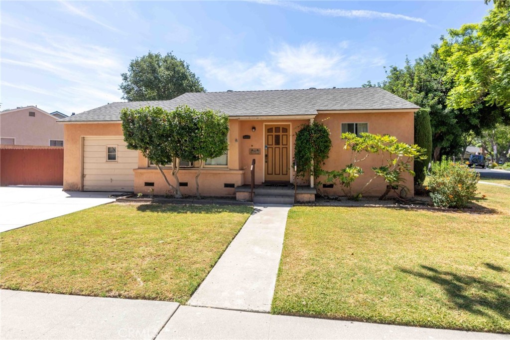 2035 Litchfield Avenue