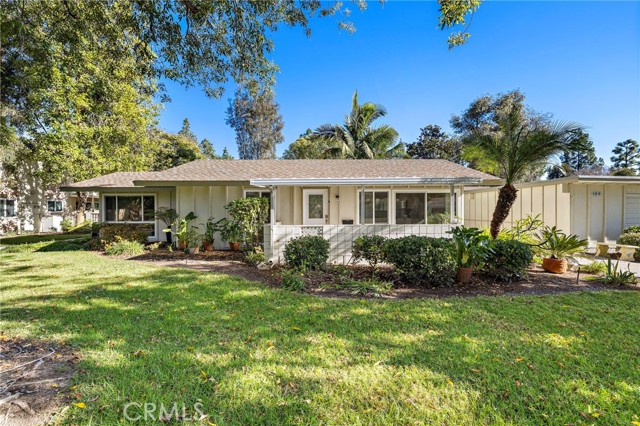 105 Via Estrada, Laguna Woods CA: https://media.crmls.org/medias/0df9306a-7b59-42e7-a1dc-63d047c4eb33.jpg