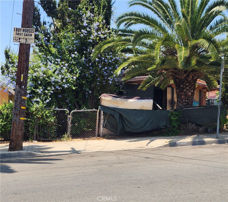 503 N Rowan