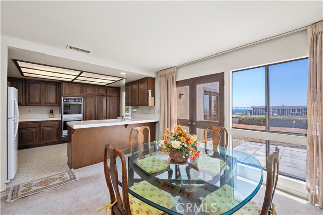 21 Beachcomber Drive, Corona del Mar CA: https://media.crmls.org/medias/0dfa2b42-c9bd-4c7c-94ad-83a8d1af7131.jpg