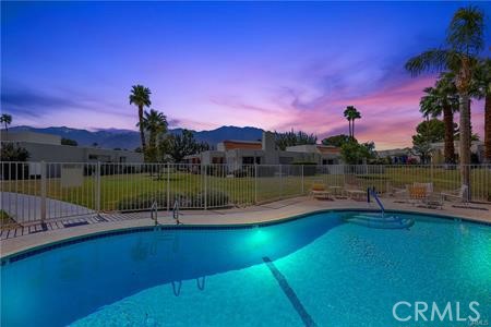 Detail Gallery Image 26 of 33 For 1692 Fairway Cir, Palm Springs,  CA 92264 - 2 Beds | 2 Baths